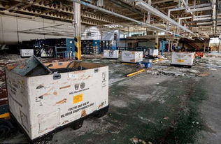 摄影师拍英国罗孚长桥工厂废弃现状