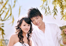 月光婚纱，真实价格（赏析薇薇新娘婚纱摄影团购优惠）